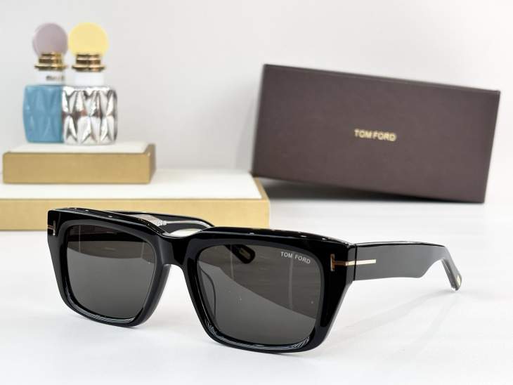 Picture of Tom Ford Sunglasses _SKUfw76324378fw